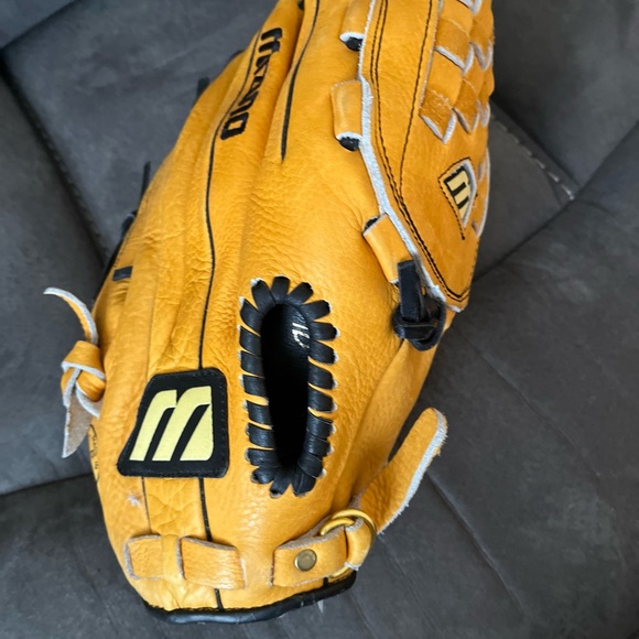 MIZUNO MFR 1302 13" BASEBALL  SOFTBALL GLOVE MIT RIGHT HAND THROW PRO MODEL - Picture 6 of 8